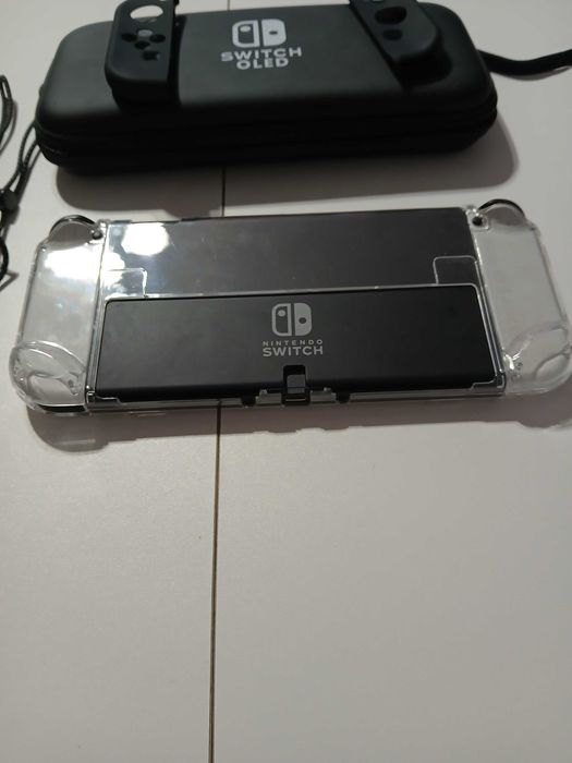 Sprzedam Nintendo Switch Oled