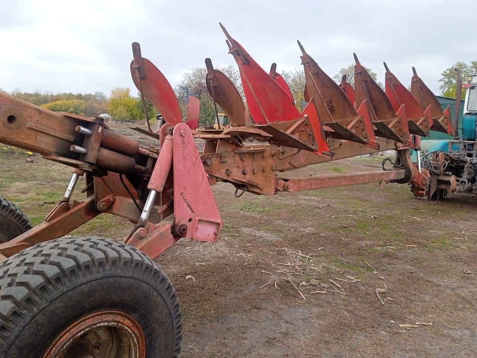 Продам плуг Vogel noot 5+3