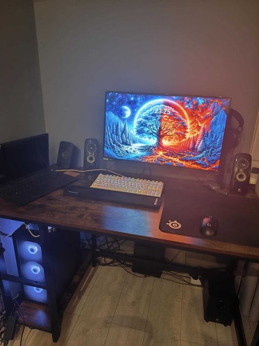 Komputer gamingowy 9060xt 16 gb asrock challenger AMD ryzen 7 8700f