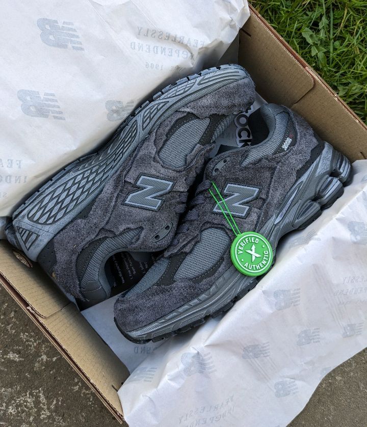 Кросовки New Balance 2002R Protection Pack