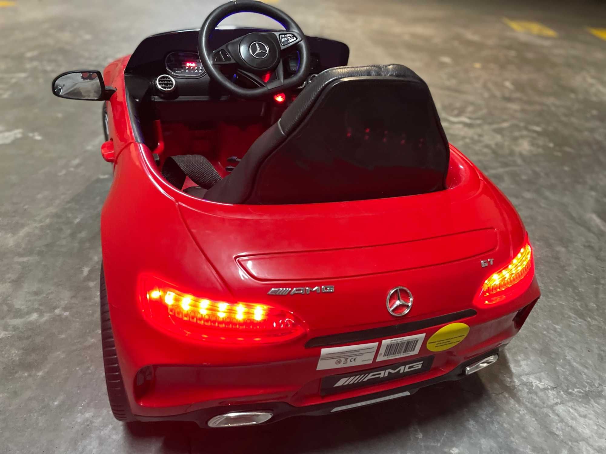 Carro Elétrico - Mercedes AMG GT vermelho 12V - criança