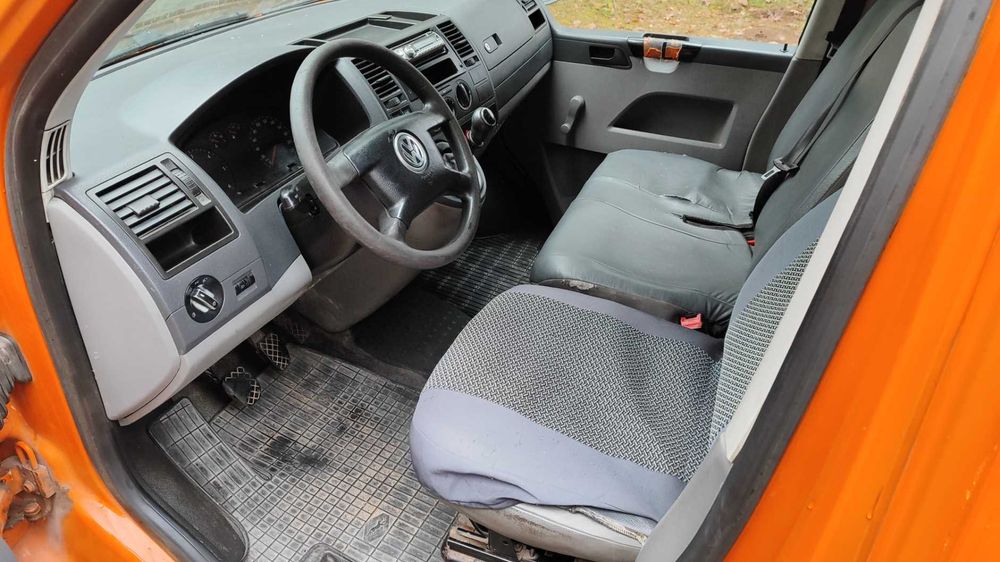 Volkswagen Transporter T5 Brygadówka 9-osobowy 1.9 TDI Sprawny!!!