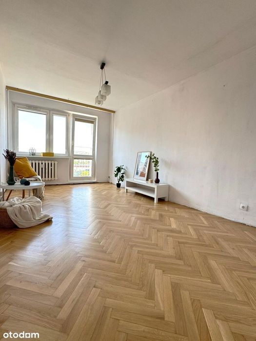 Na sprzedaż kawalerka 27 m²  do remontu – Osiedle Pod Lipami