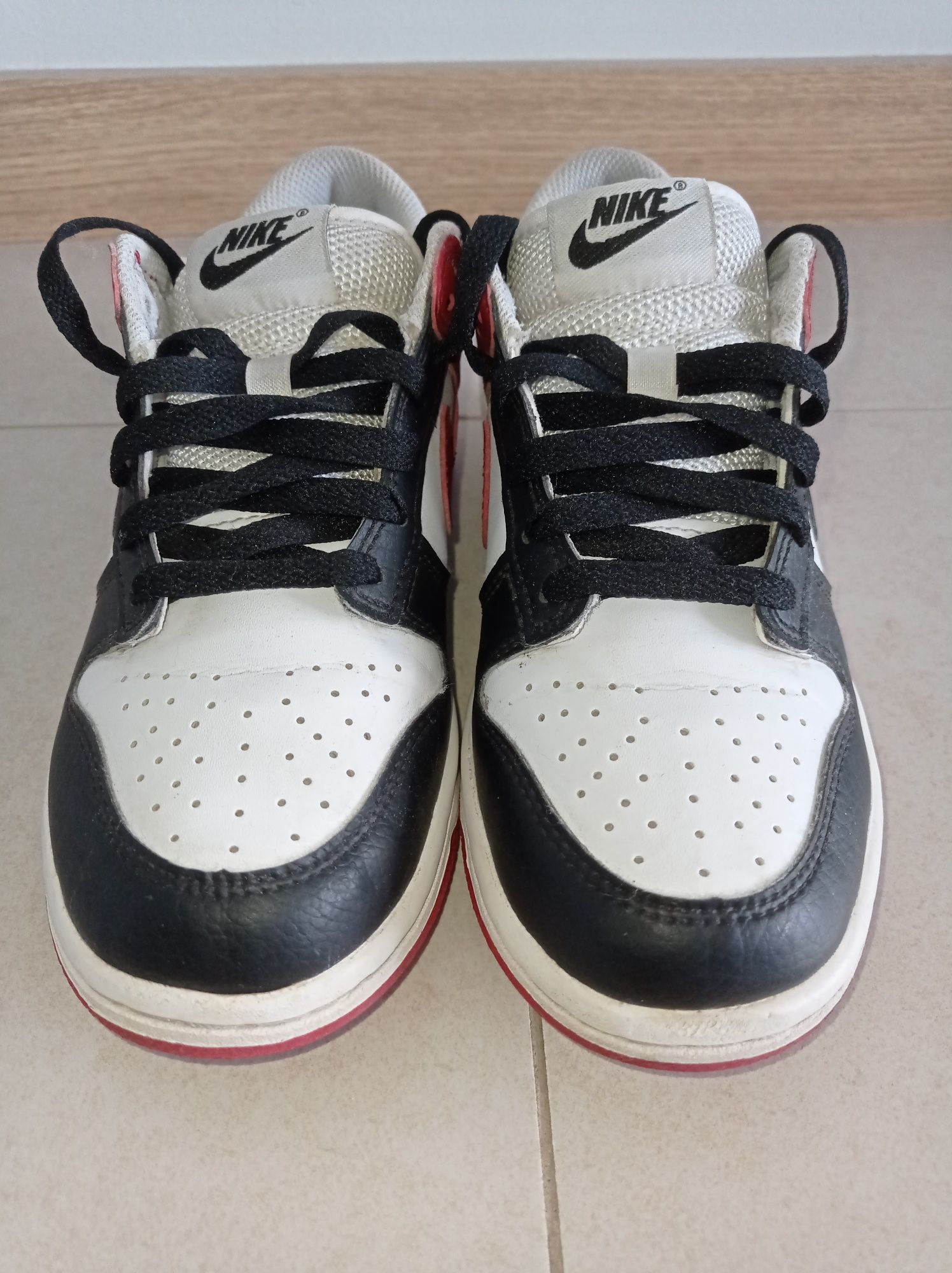Tênis marca Nike dunk