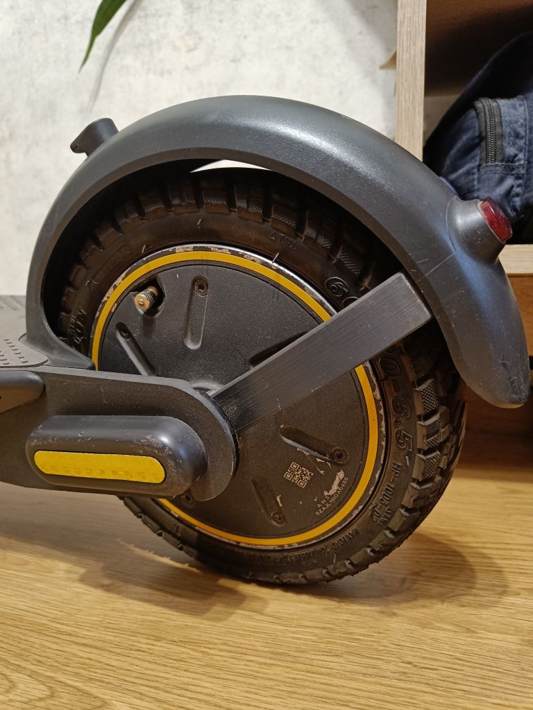 Електросамокат Ninebot g30 max