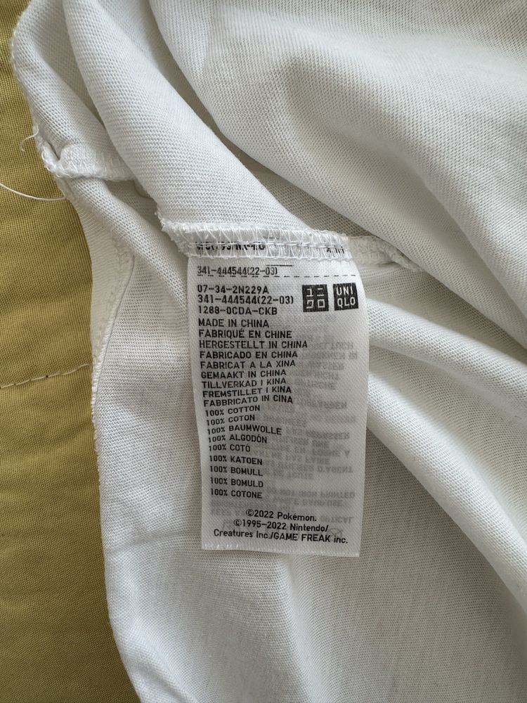 Tshirt Pikachu Uniqlo M