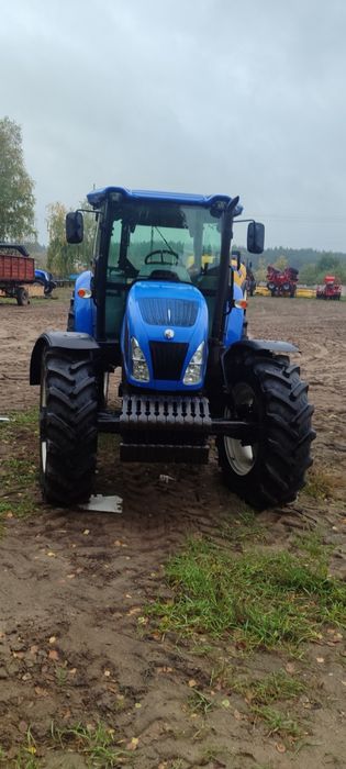 Трактор New Holland TD5.110