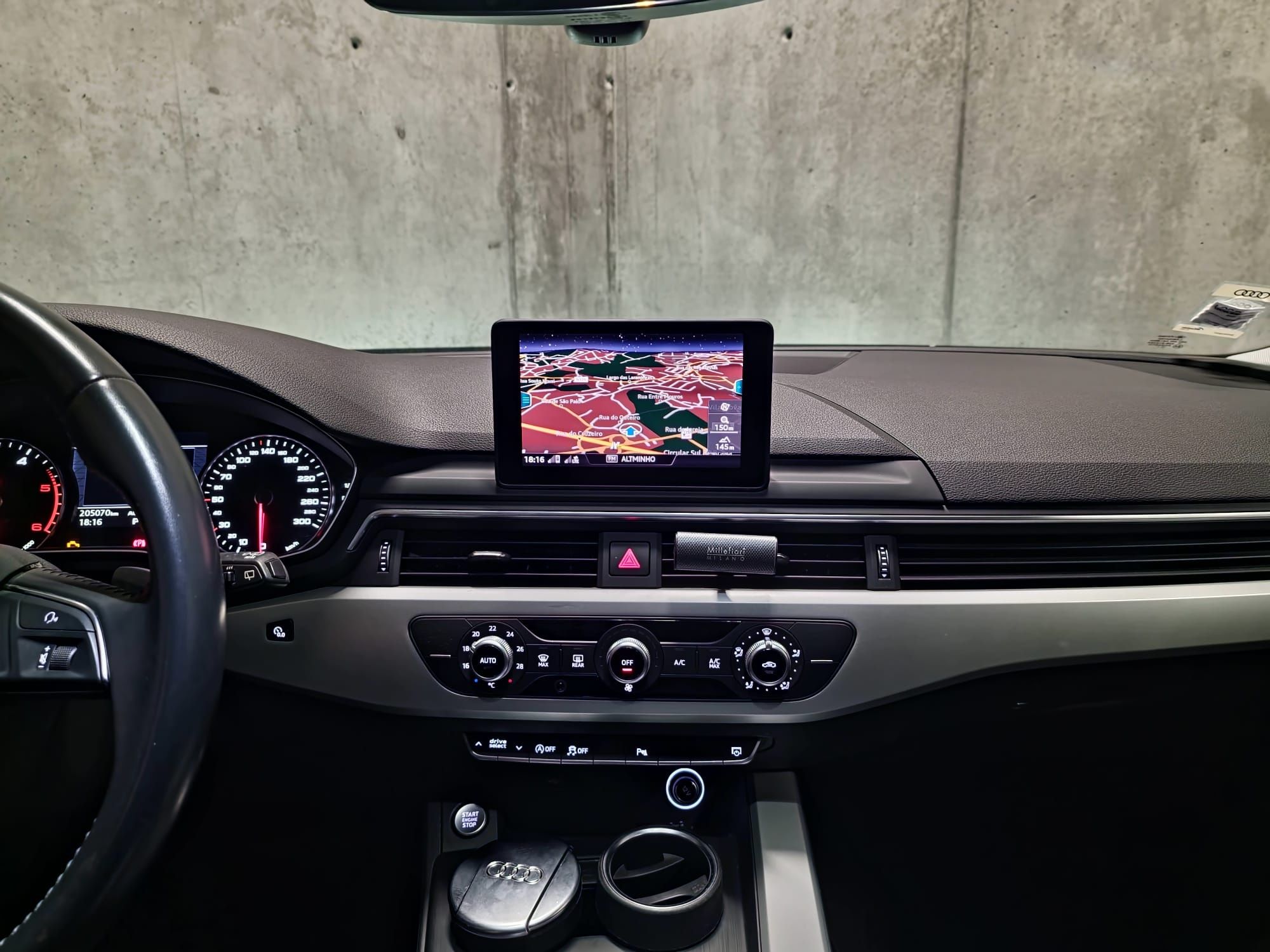 Audi A4 Avant 35 2.0 TDI S-Tronic 150cv