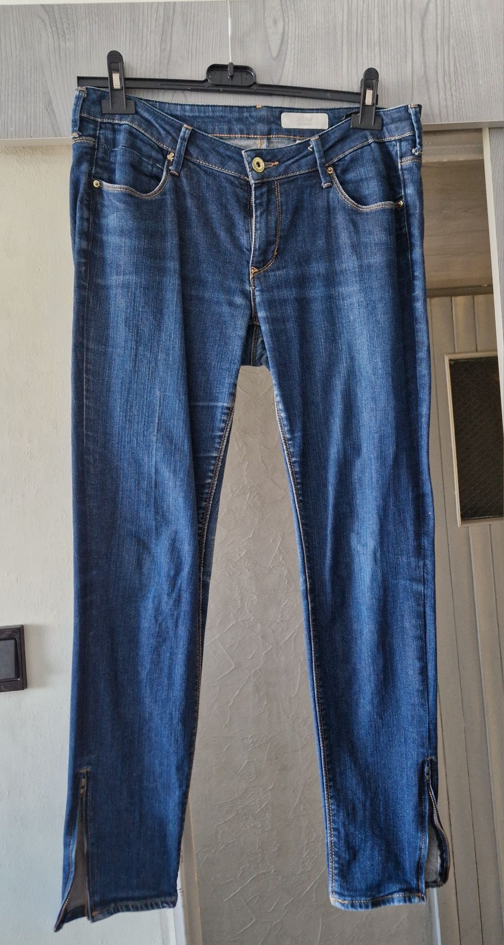 Spodnie damskie  skiny  40.