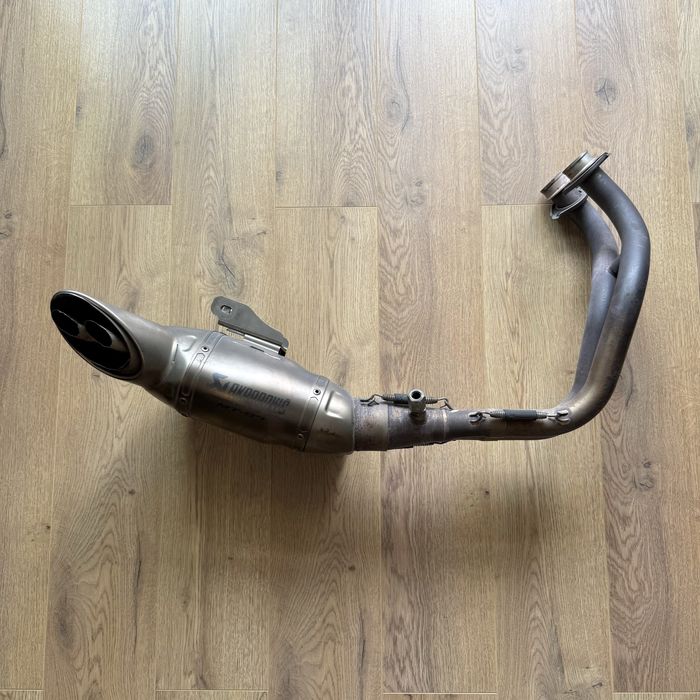 Escape MT07 Akrapovic Titanium Carbono Gravação a Laser