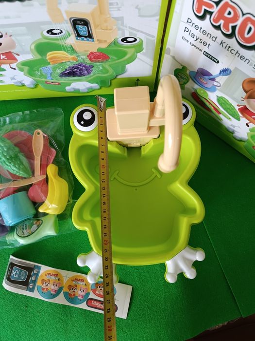 Дитяча мийка мойка умивальник з водичкою водою продукти холодильник