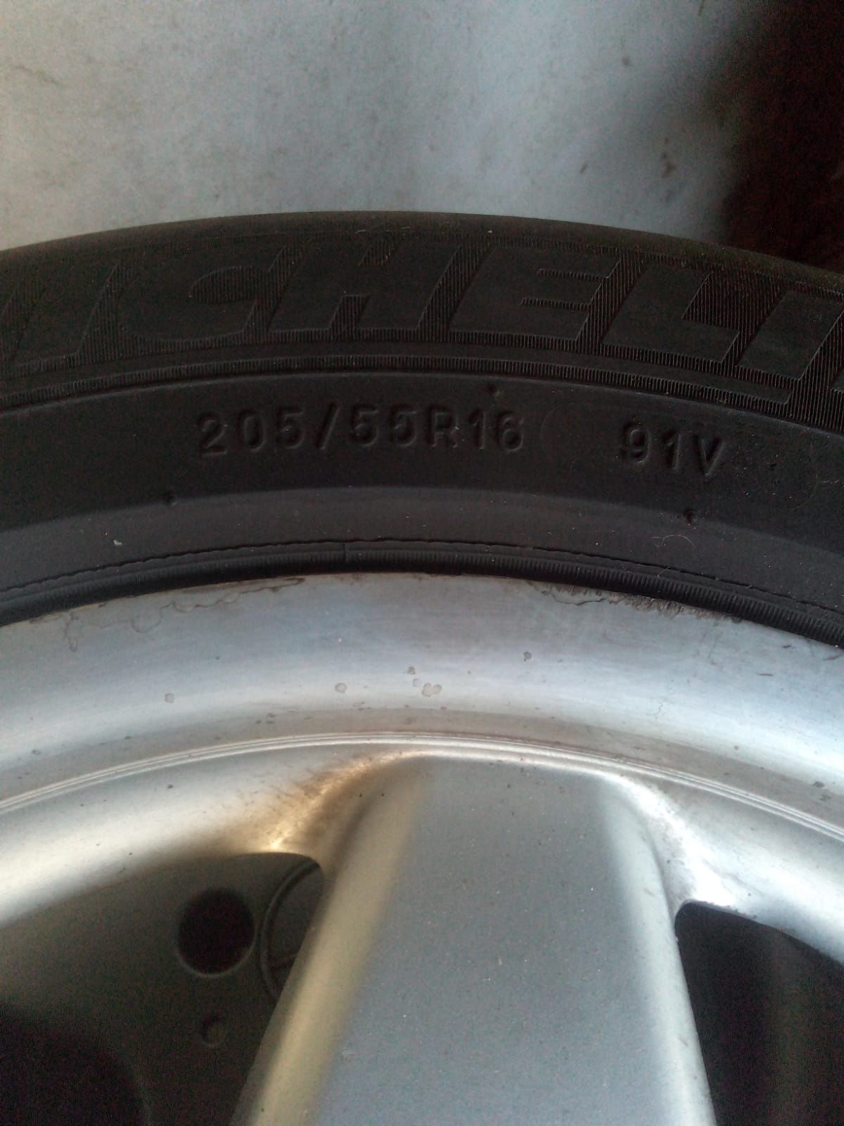 Jantes e pneus 205/55/16