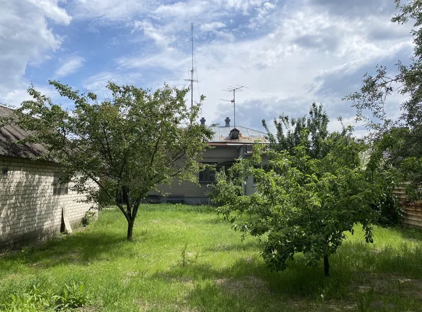 Продам 2 автономні частини будинку по 80 м² у центрі Павлограда