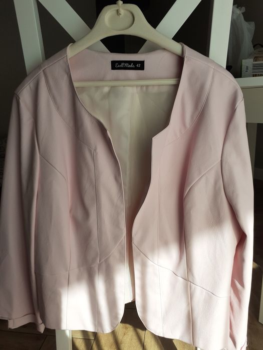 Sprzedam żakiet z Eko skóry