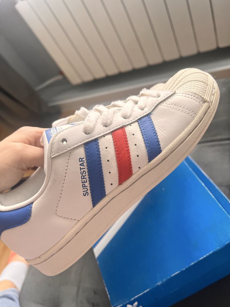 Adidas superstar 36 2/3 idealne na rozmiar 37