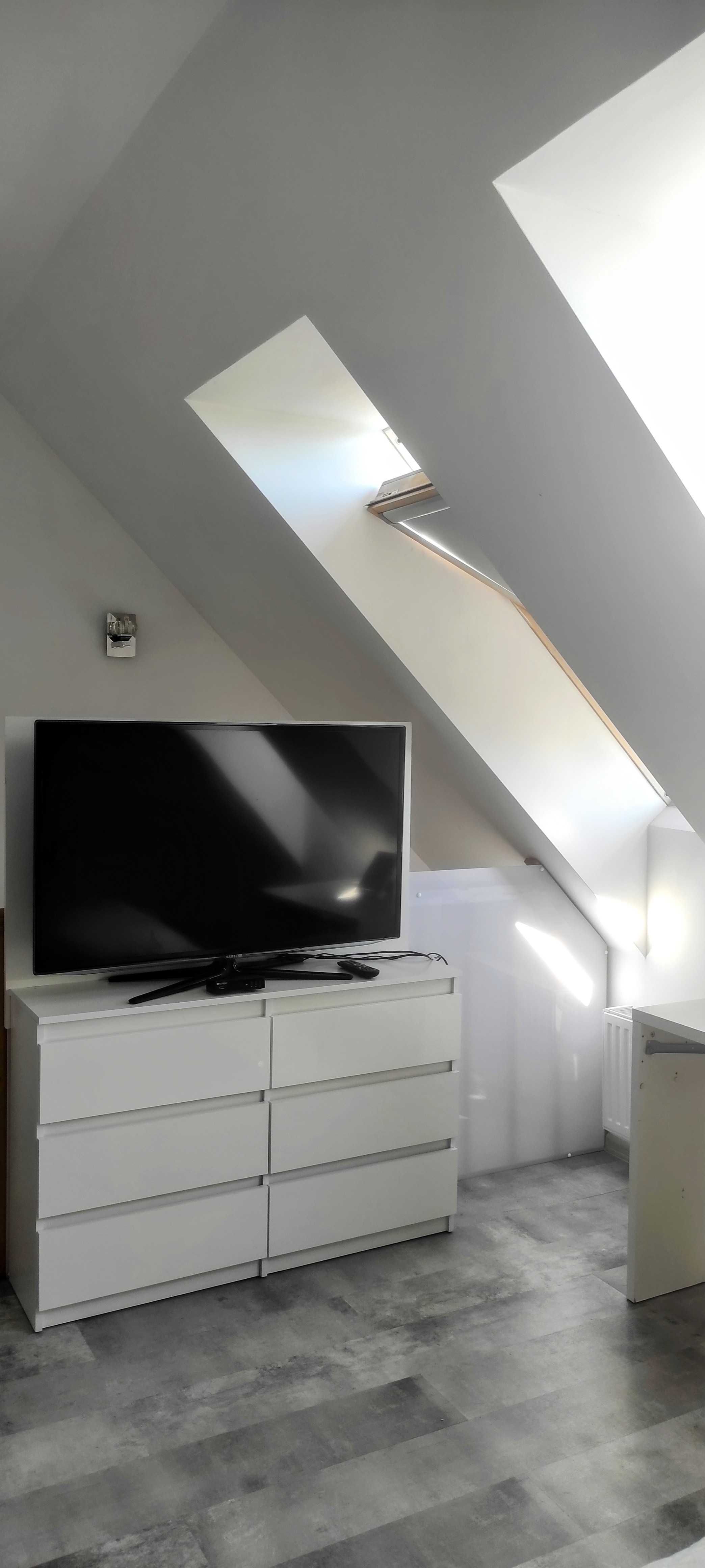 Od 01.07 do  01.08 WOLNY TERMIN. APAR.,SARA.Prywatny parking.
