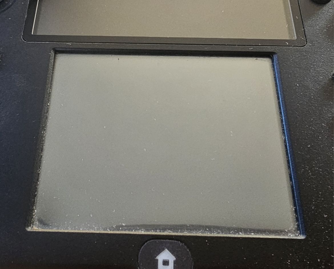 Nintendo 2ds + 7 gier