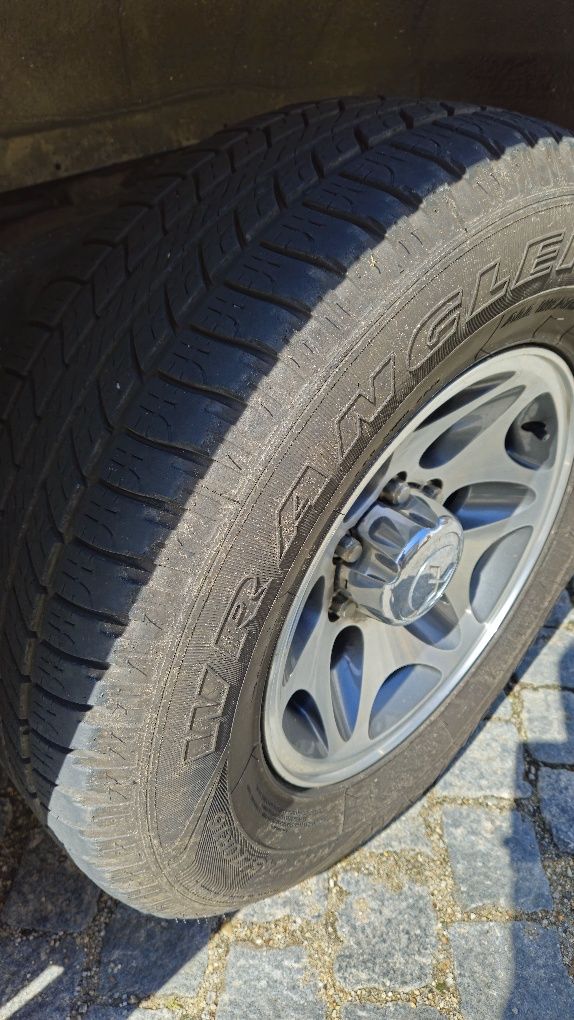 5 pneus Goodyear wrangler HP 245/70 R16