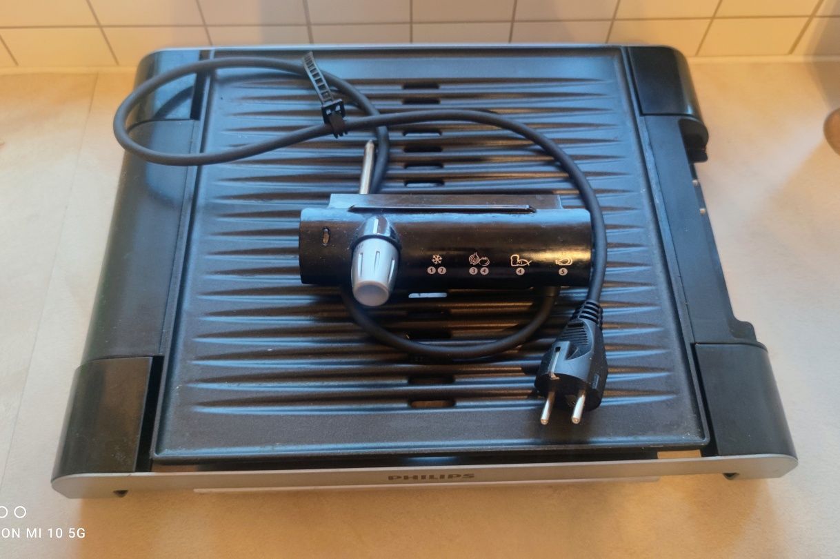 sprzedam mały grill elektryczny Philips