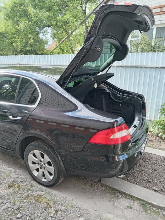 Продам авто Шкода супер 2