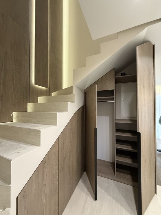 У нас Новинка! Новий, сучасний Таунхаус. Камін. Власне подвіря.