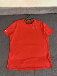 Спортивна футболка Nike Dri-Fit