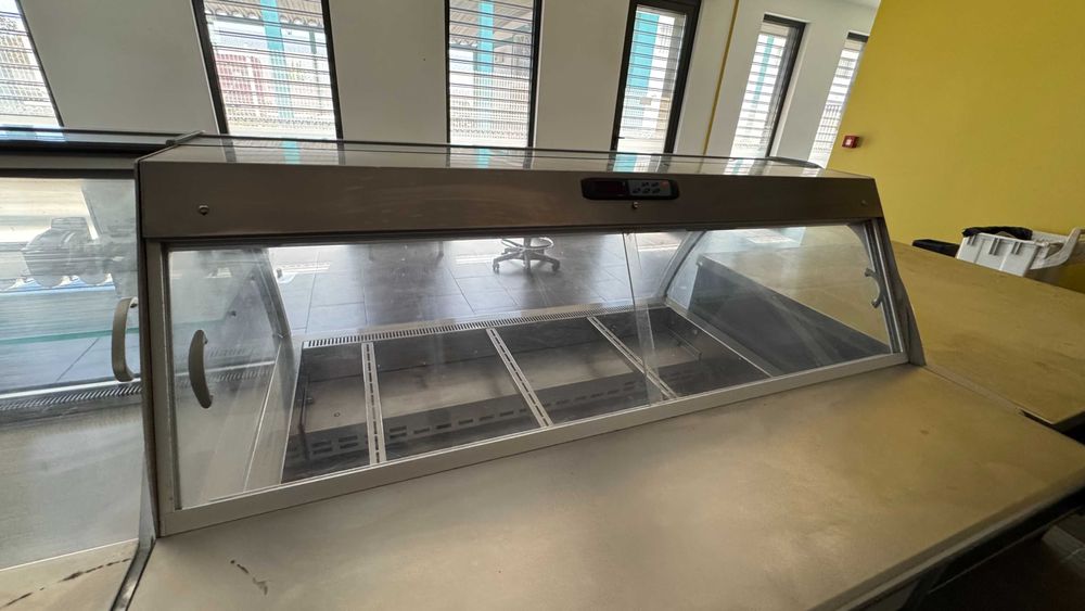 Vitrine Refrigerada Profissional Epta 3,80m com Secção Aquecida