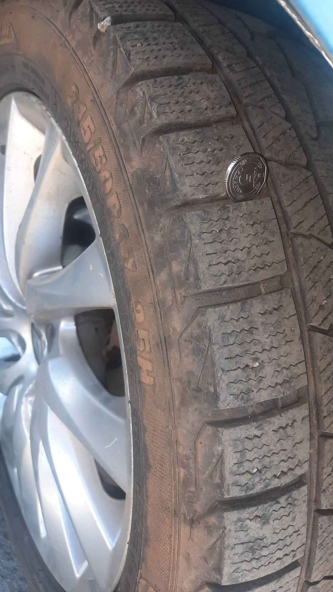 Шины 215/50r17 бу