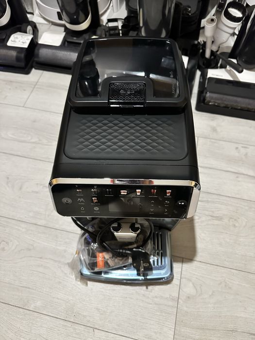 Кофемашина Philips 5500 latte go