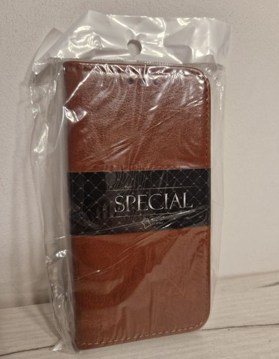 Kabura pozioma BOOK SPECIAL do IPHONE 13 MINI Brązowa