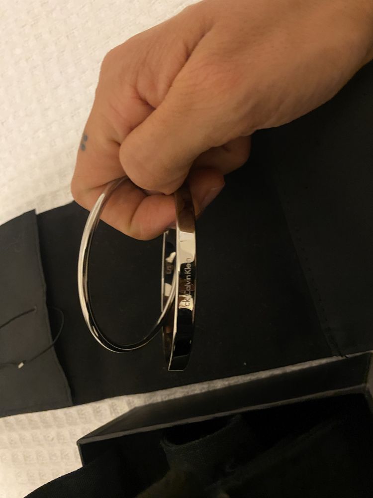 Pulseiras Calvin Klein em caixa original