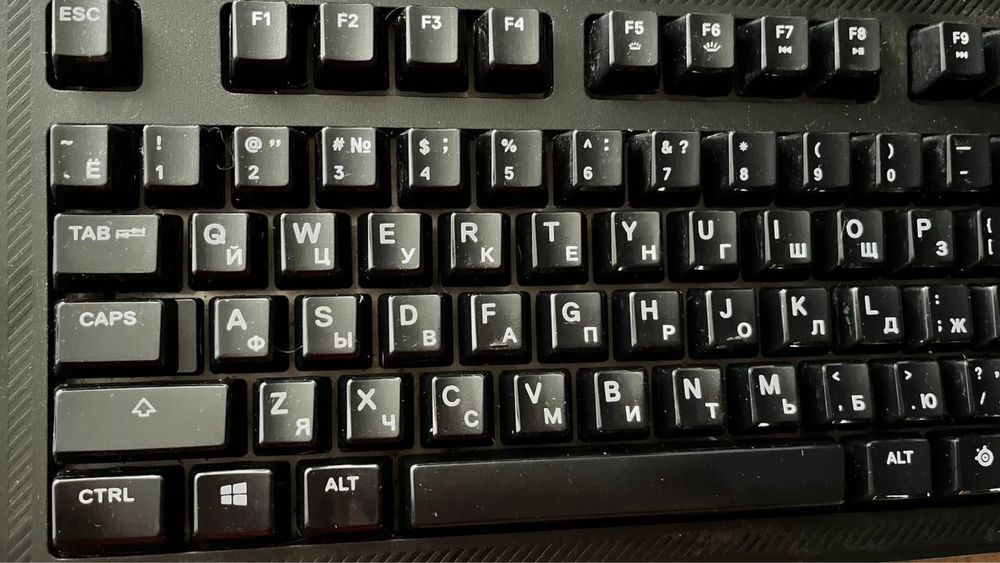 Клавіатура Steelseries Apex 100