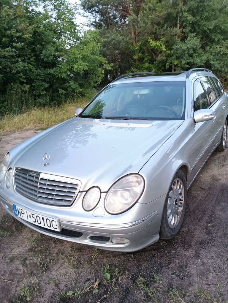 Sprzedam mercedesa w211 2.7