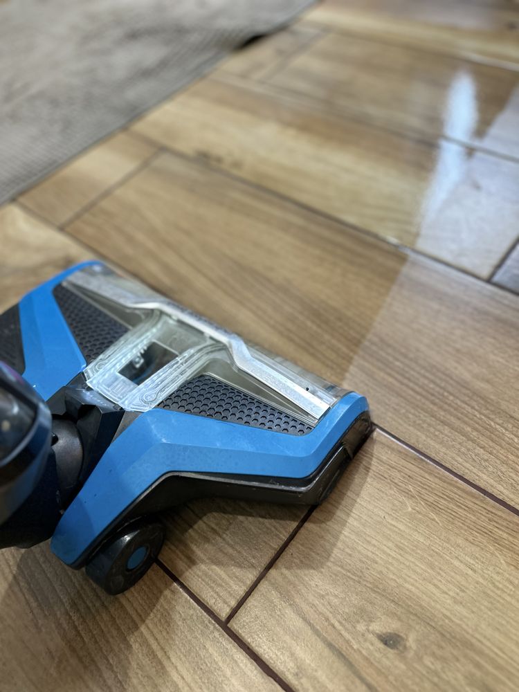 Вертикальний миючий пилосос Bissell CrossWave