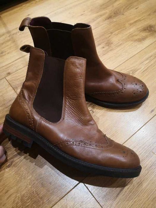 Brązowe skórzane buty sztyblety męskie Next 45