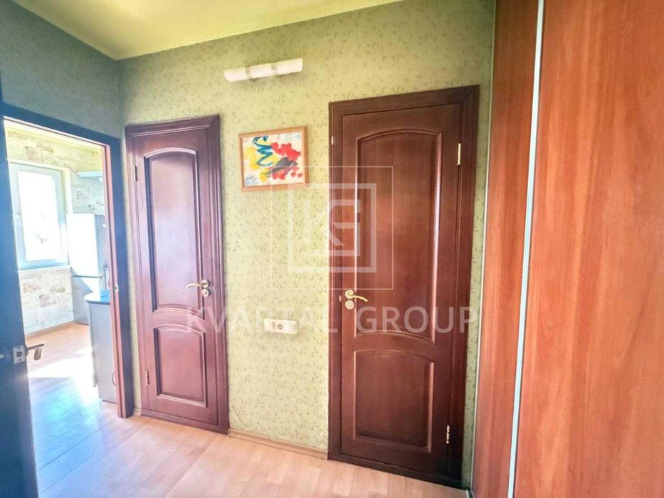 Продам ГАРНУ 2к квартиру з ремонтом, меблями, технікою. Балкон.