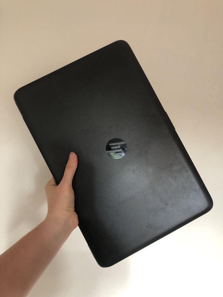 Laptop HP 250 G4 8 GB RAM 1 TB HDD matowa matryca db