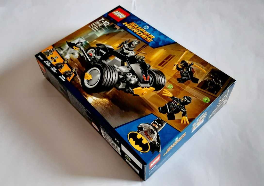 LEGO Super Heroes DC 76110 Batman The Attack of the Talons selado
