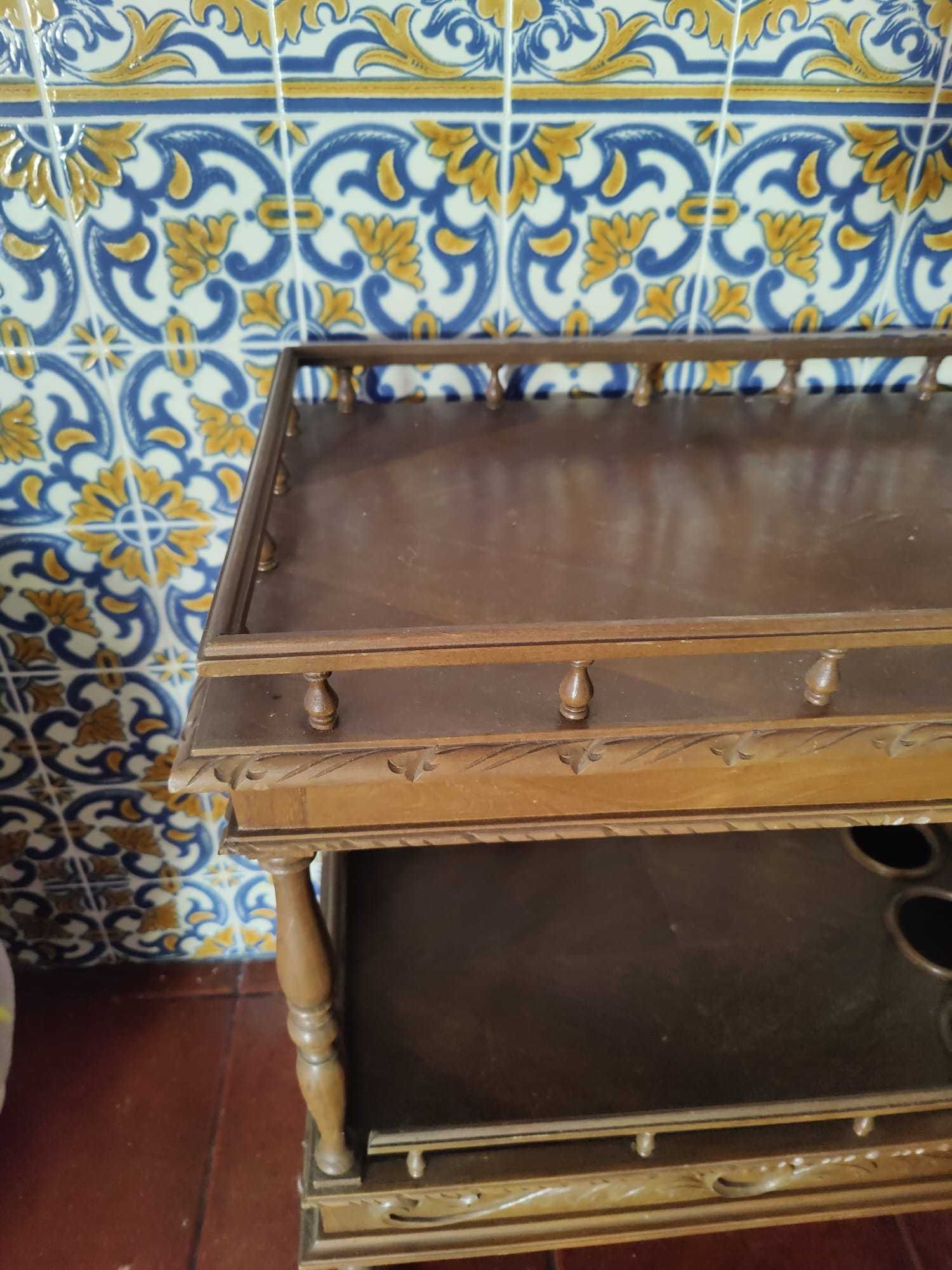 Carro de bebidas antigo/ bar/ garrafeira