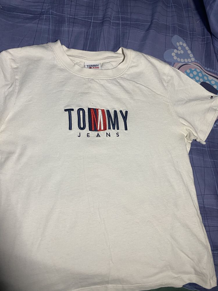 футболка Tommy Jeans