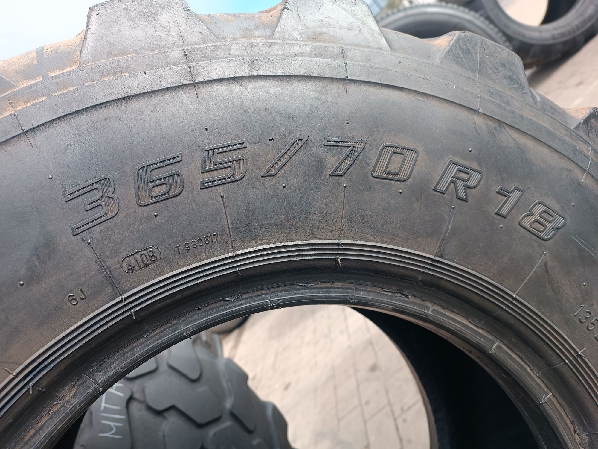 365/70R18 Mitas EM-01 Radial