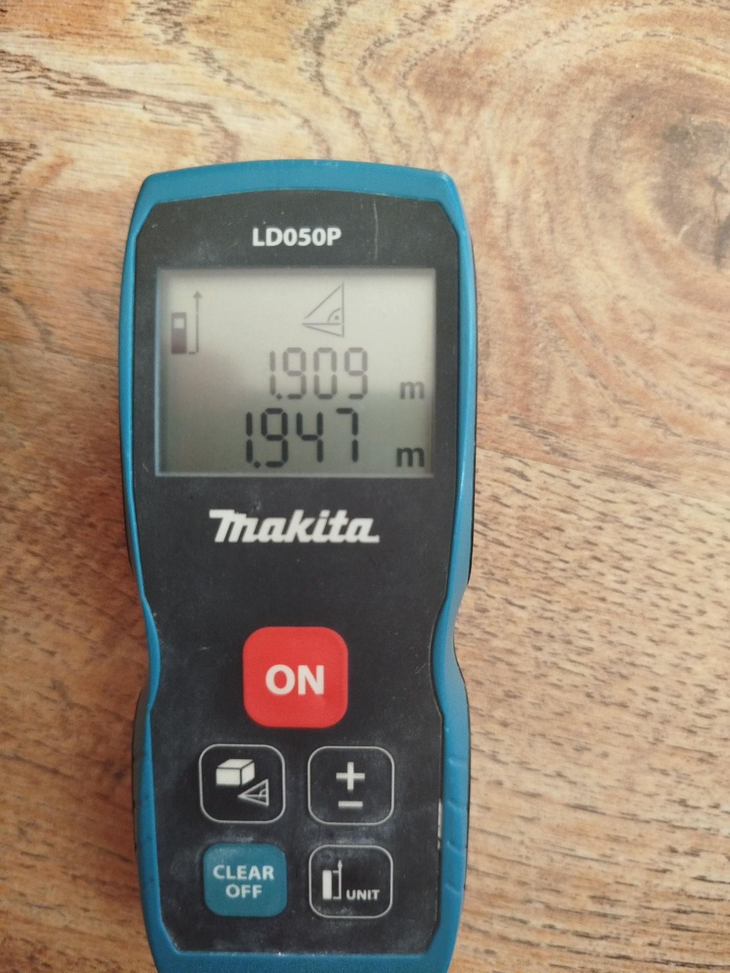 Dalmierz laserowy Makita LD050P