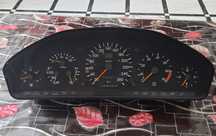 Щиток приборів мерс  w 140