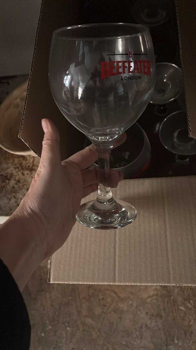 BEEFEATER kieliszki do gin-u 28 szt.