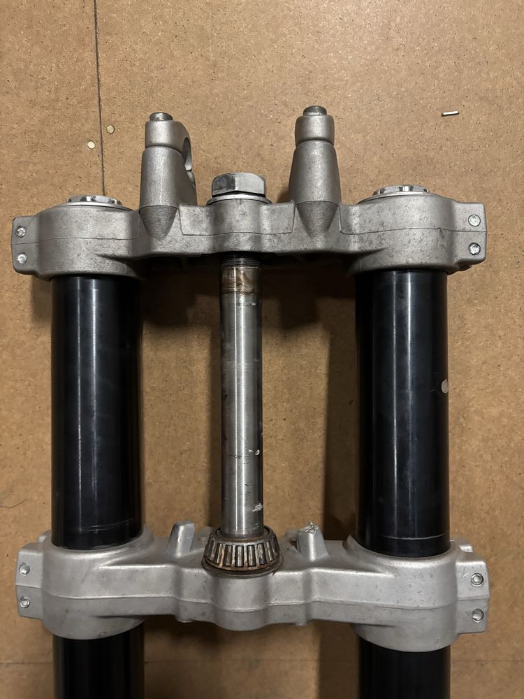 Zawieszenie r16v beta/rieju/sherco/fantic