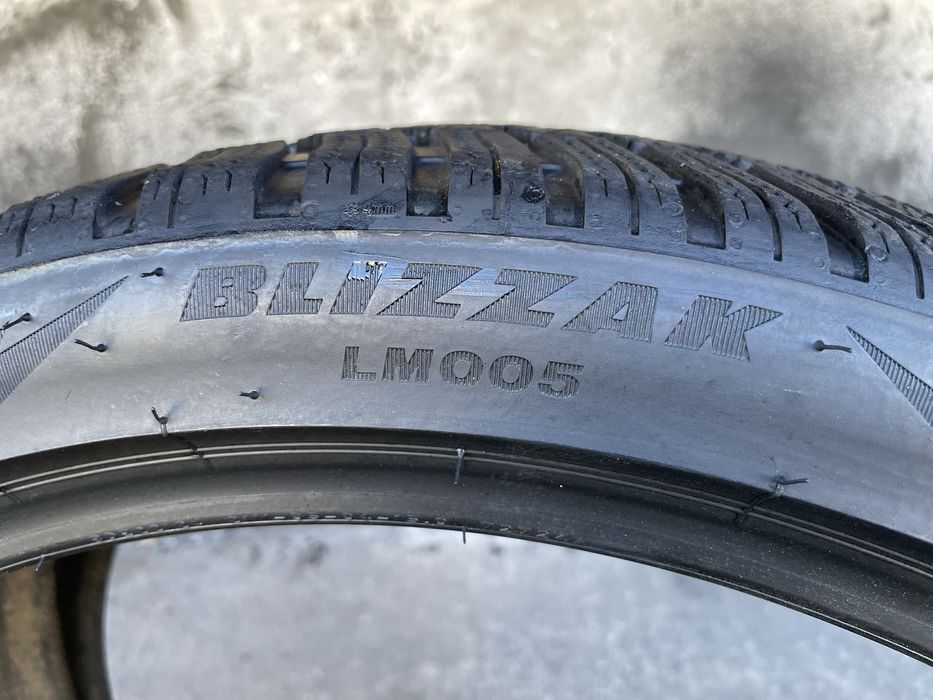 275/35 R21 255/35 R21 Bridgesone Blizzak LM005