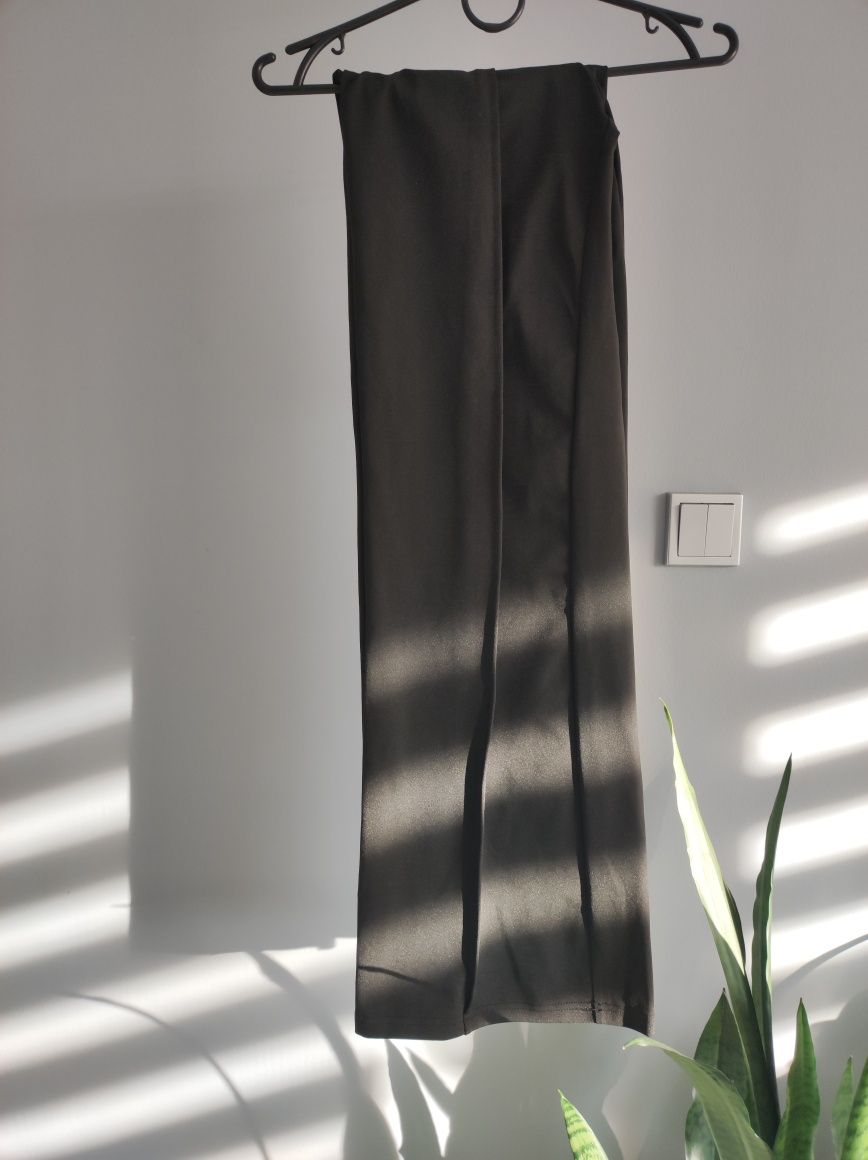 Czarny komplet top + spodnie rozmiar S!