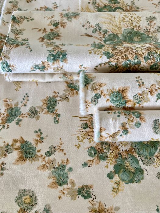 Tecido antigo - 4 fragmentos