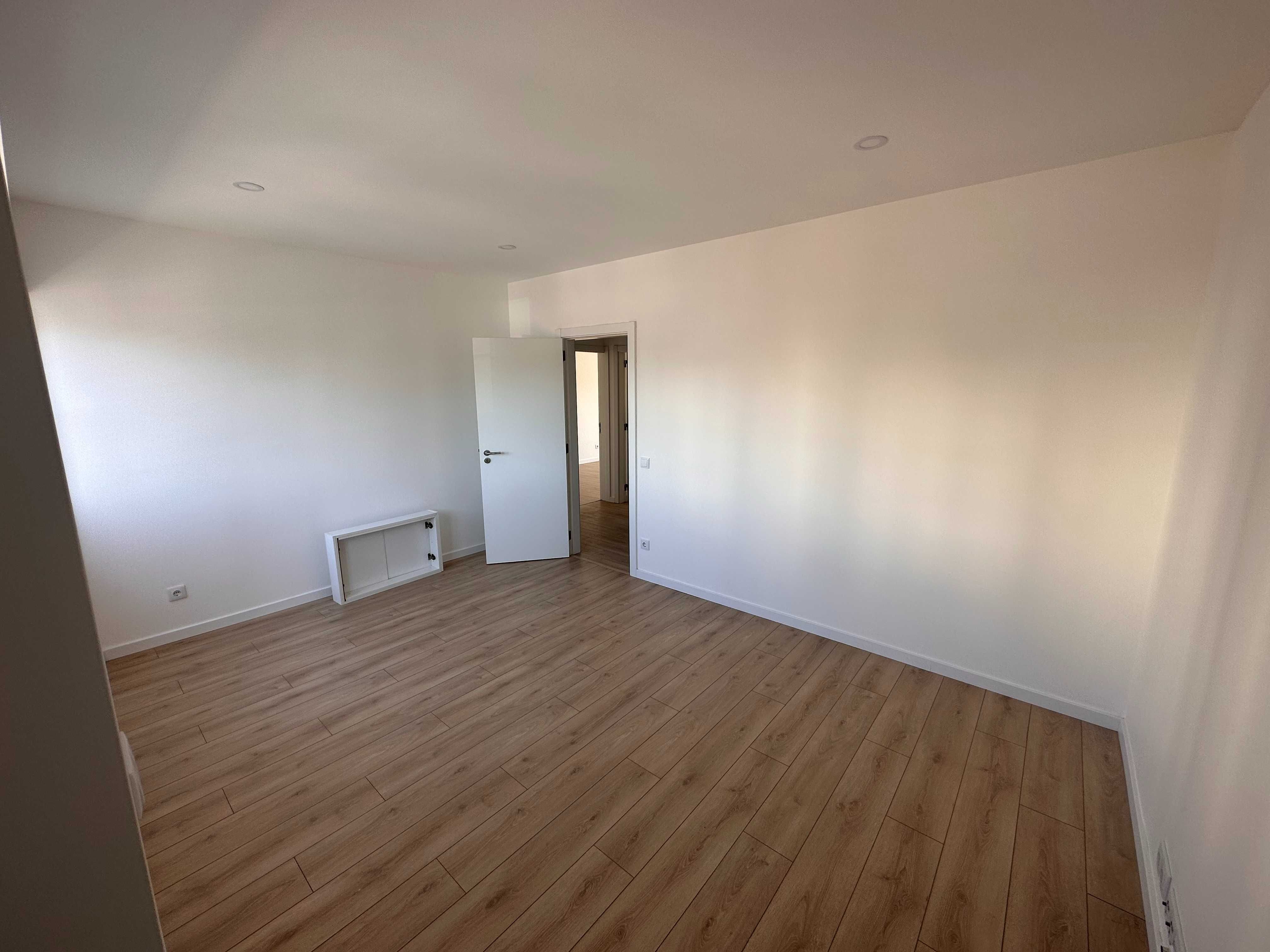 Apartamento T2+1 - Coimbra - Est. de Eiras.