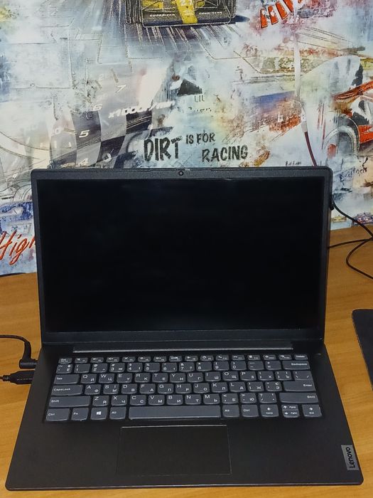 Продам ноутбук Lenovo V14 G2 ITL